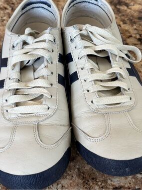 Men's Cream Leather Sneakers with Navy Stripes